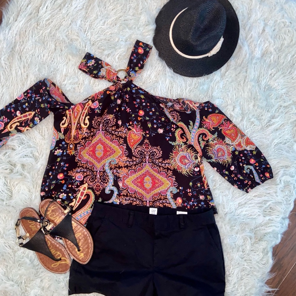 Cold shoulder top